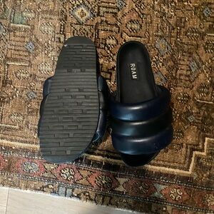 ROAM Navy Slide Sandals